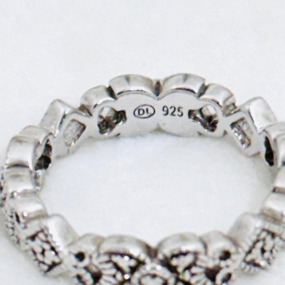 Sterling Textured Ring - Size 6 - New condition. - Picture 6 of 10